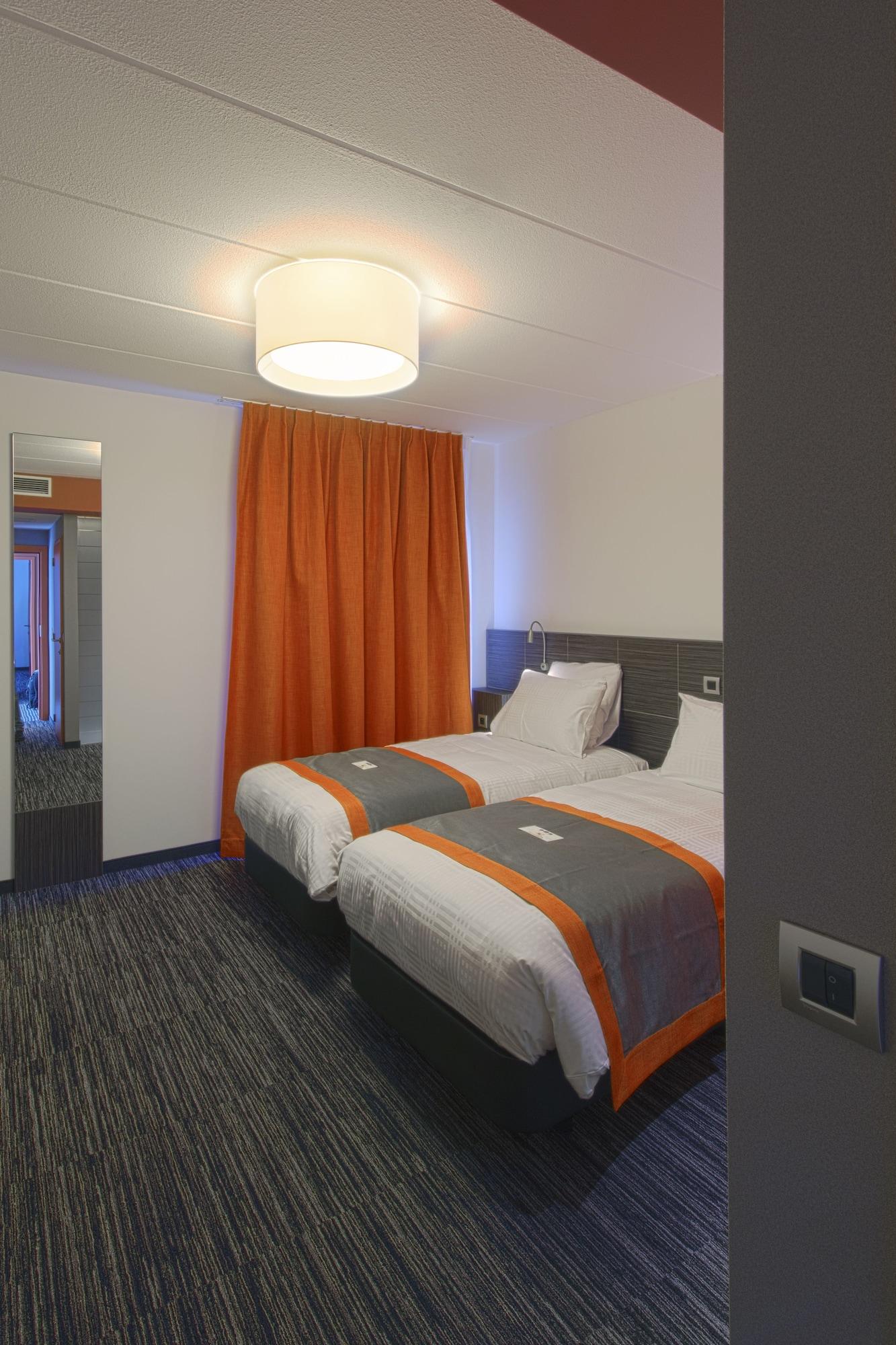 Orange Hotel La Louvière Exteriör bild